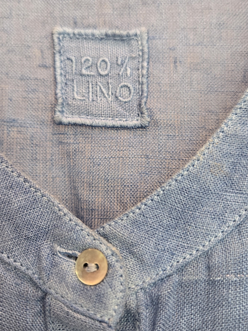 120% Lino Relaxed Indigo Button-Front Linen Shirt - Picture 4 of 10